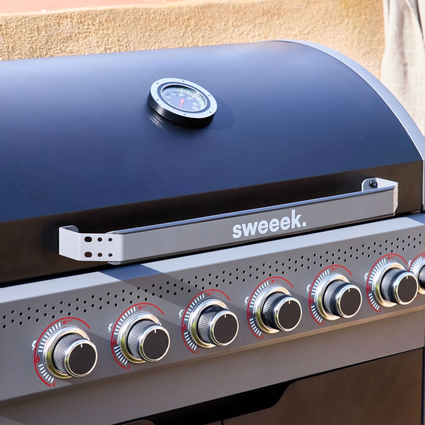 Barbacoa De Gas Edmond Negra - 6 Quemadores + 1 Fuego Lateral | Sweeek